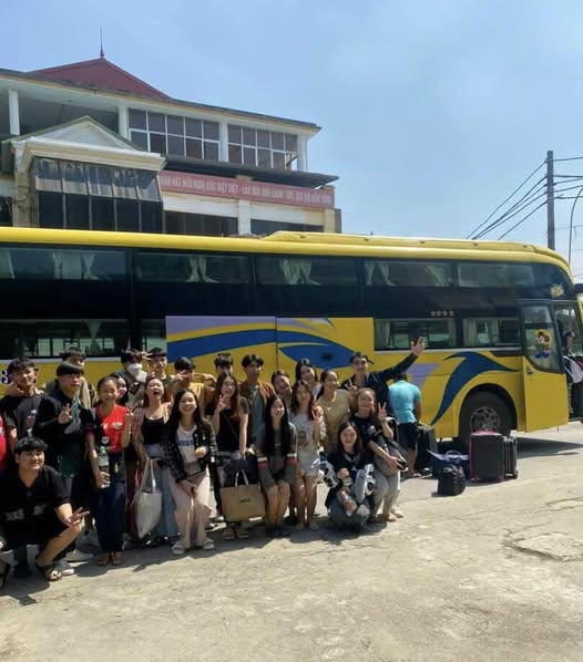 Xe bus Hà Nội đi Nong Khiaw Lào